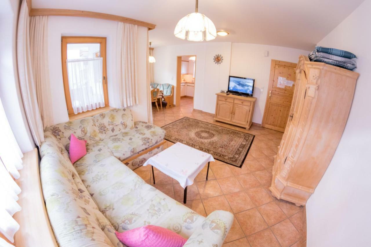 Landhaus Alpenrose Майрхофен Экстерьер фото
